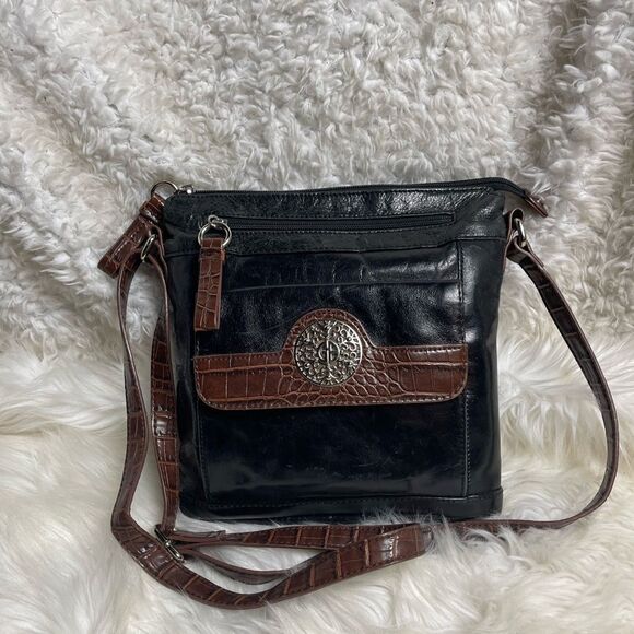 Giani Bernini Handbags - Giani Bernini leather black small crossbody bag with croc print brown strap.